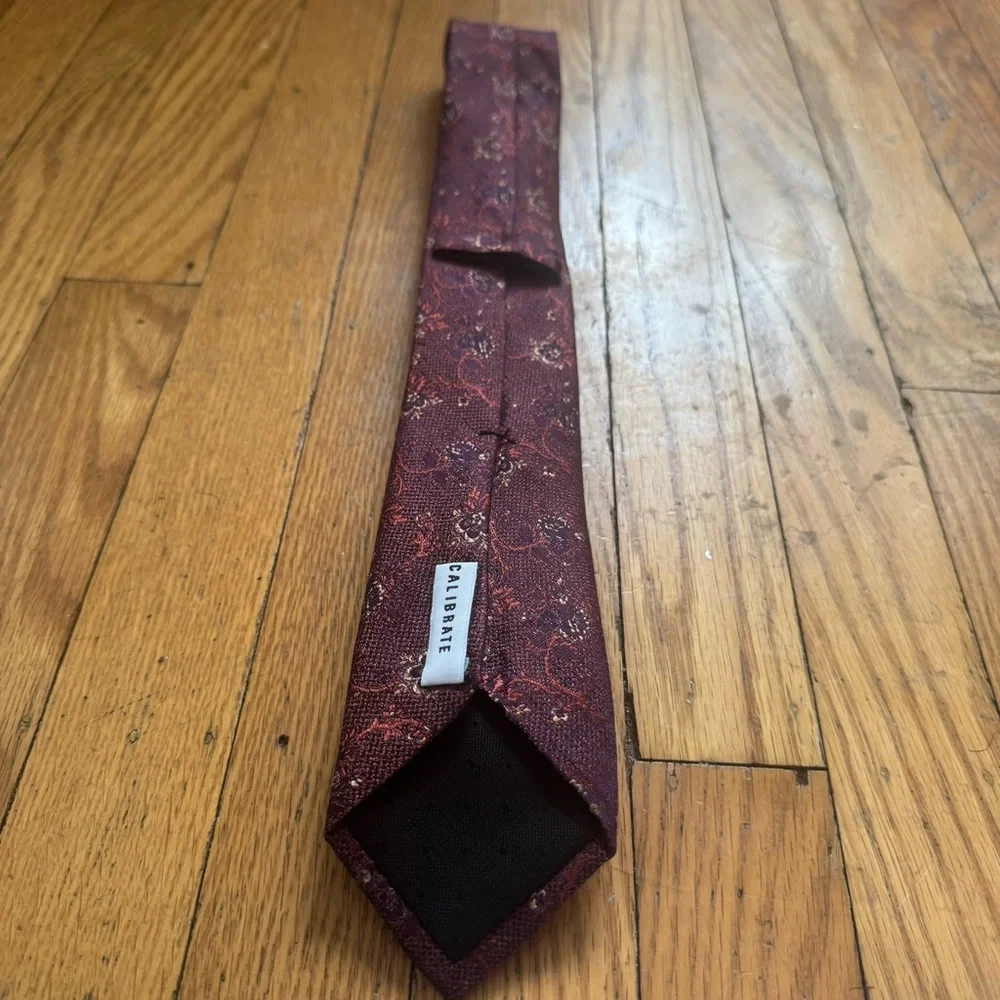 C2 by Calibrate Burgundy Floral Tie - Picture 4 of 10